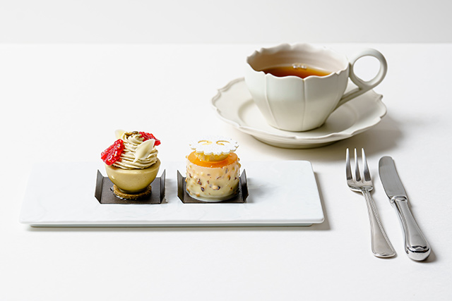 café gourmand 2 pieces and a drink set